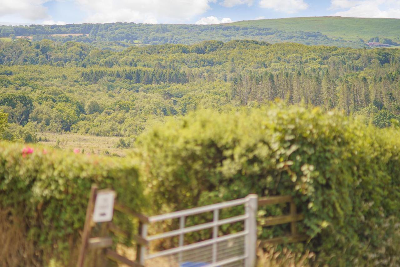 Holiday home The Dairy Llanmorlais