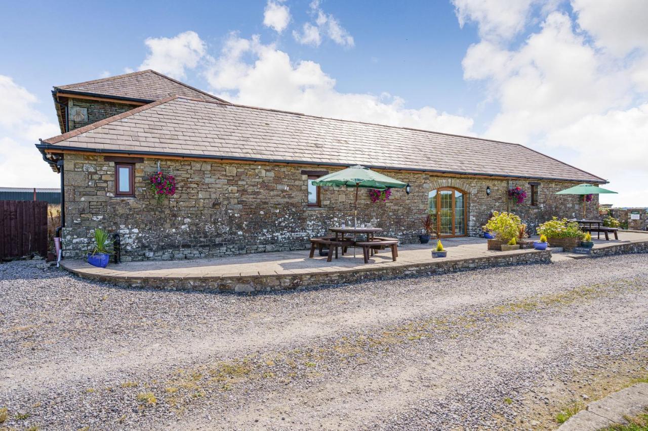 The Dairy * Llanmorlais